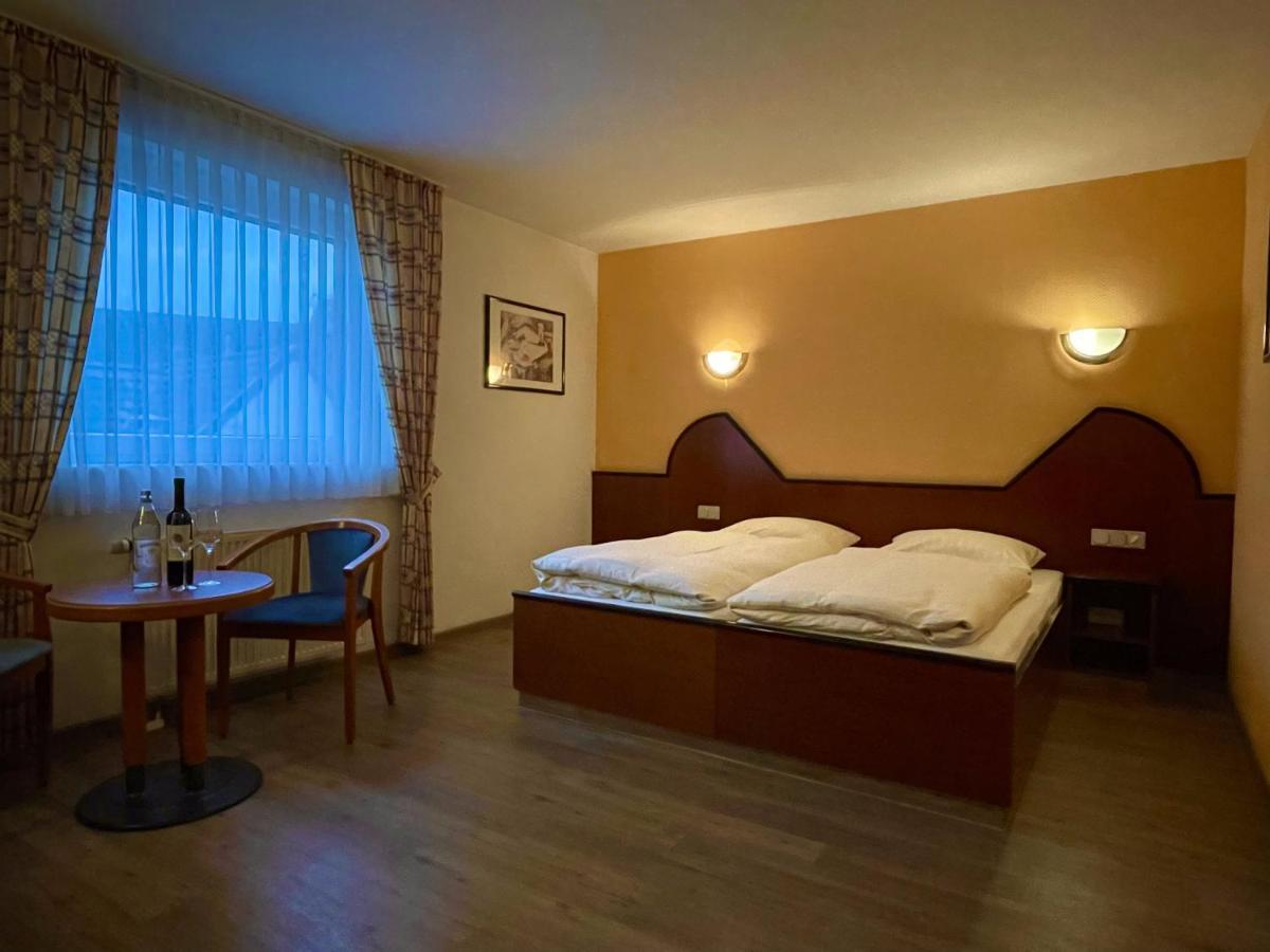 Hotel Haus Hubertus Elsdorf Extérieur photo